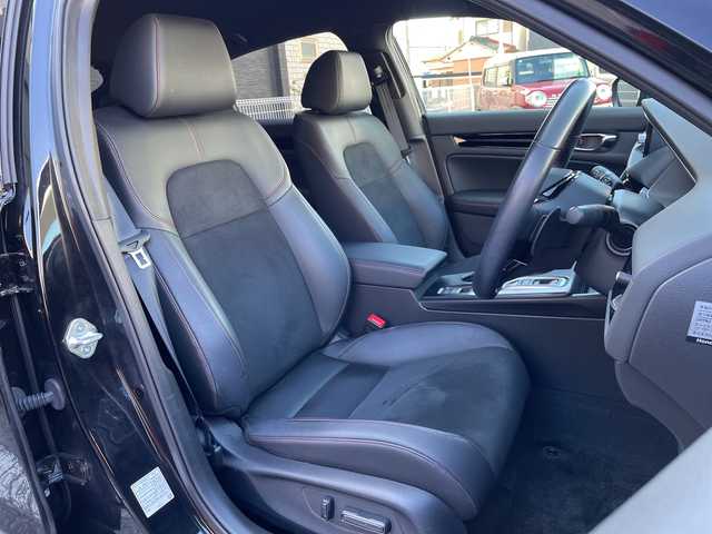 ホンダ シビック e:HEV 愛知県 2023(令5)年 3.6万km クリスタルブラックパール /禁煙車//ワンオーナー//純正ナビ//フルセグTV//AM・FM・Bluetooth//AppleCarPlay・AndroidAuto//BOSEプレミアムサウンド//ドライブレコーダー//バックカメラ//ETC//WI-FI接続//プッシュスタート//クルーズコントロール//パドルシフト//ワイヤレス充電//シートヒーター//ISOFIX//オートマチックブレーキ//コーナーセンサー//純正マット//純正リアスポイラー//盗難防止システム//横滑り防止システム//車線維持支援システム//本革巻きステア//保証書//取扱説明書//スペアキー