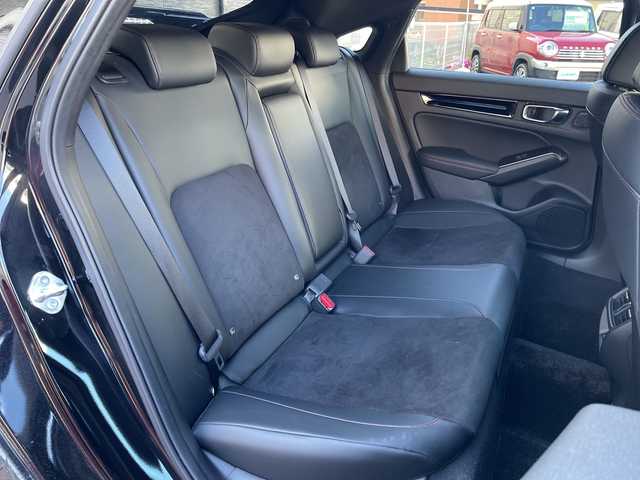 ホンダ シビック e:HEV 愛知県 2023(令5)年 3.6万km クリスタルブラックパール /禁煙車//ワンオーナー//純正ナビ//フルセグTV//AM・FM・Bluetooth//AppleCarPlay・AndroidAuto//BOSEプレミアムサウンド//ドライブレコーダー//バックカメラ//ETC//WI-FI接続//プッシュスタート//クルーズコントロール//パドルシフト//ワイヤレス充電//シートヒーター//ISOFIX//オートマチックブレーキ//コーナーセンサー//純正マット//純正リアスポイラー//盗難防止システム//横滑り防止システム//車線維持支援システム//本革巻きステア//保証書//取扱説明書//スペアキー