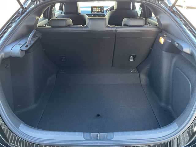 ホンダ シビック e:HEV 愛知県 2023(令5)年 3.6万km クリスタルブラックパール /禁煙車//ワンオーナー//純正ナビ//フルセグTV//AM・FM・Bluetooth//AppleCarPlay・AndroidAuto//BOSEプレミアムサウンド//ドライブレコーダー//バックカメラ//ETC//WI-FI接続//プッシュスタート//クルーズコントロール//パドルシフト//ワイヤレス充電//シートヒーター//ISOFIX//オートマチックブレーキ//コーナーセンサー//純正マット//純正リアスポイラー//盗難防止システム//横滑り防止システム//車線維持支援システム//本革巻きステア//保証書//取扱説明書//スペアキー