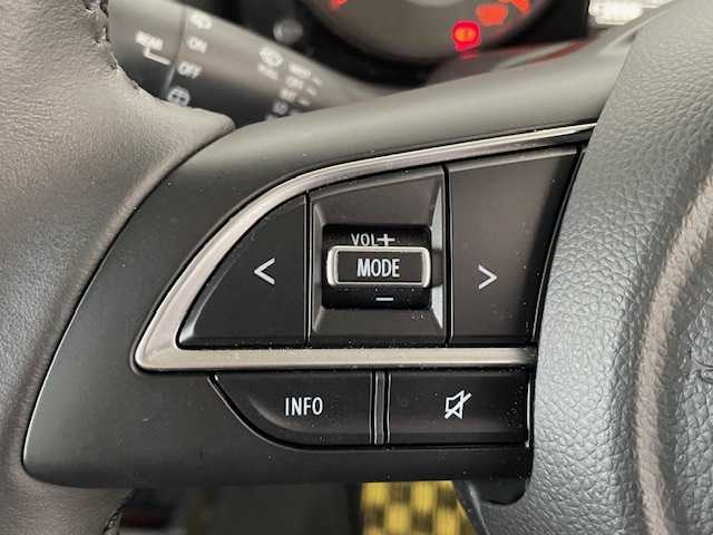 スズキ ジムニー XC 埼玉県 2019(令1)年 1.3万km キネティックイエロー ワンオーナー/社外メモリーナビ/バックカメラ/デュアルセンサーブレーキサポート/車線逸脱警報/ヒルホールドアシストコントロール/クルーズコントロール/サイドミラーヒーター/ヘッドライトウォッシャー/LEDヘッドライト/ビルトインETC