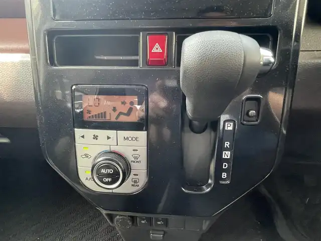 トヨタ タンク G－T 埼玉県 2018(平30)年 8.2万km ブラックマイカメタリック (株)IDOMが運営する【じしゃロン鳩ヶ谷店】の自社ローン専用車両になりますこちらは現金またはオートローンご利用時の価格です。自社ローンご希望の方は別途その旨お申付け下さい/両側パワースライドドア　/純正ＳＤナビ　/Ｂｌｕｅｔｏｏｔｈ接続　/ＣＤ／ＤＶＤ／ＳＤ再生　/フルセグＴＶ　/シートヒーター　/クルーズコントロール　/衝突軽減ブレーキ　/オートマッチックハイビーム