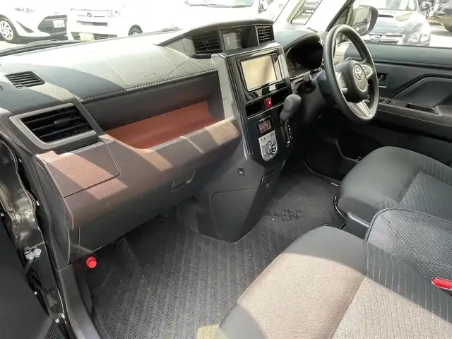 トヨタ タンク G－T 埼玉県 2018(平30)年 8.2万km ブラックマイカメタリック (株)IDOMが運営する【じしゃロン鳩ヶ谷店】の自社ローン専用車両になりますこちらは現金またはオートローンご利用時の価格です。自社ローンご希望の方は別途その旨お申付け下さい/両側パワースライドドア　/純正ＳＤナビ　/Ｂｌｕｅｔｏｏｔｈ接続　/ＣＤ／ＤＶＤ／ＳＤ再生　/フルセグＴＶ　/シートヒーター　/クルーズコントロール　/衝突軽減ブレーキ　/オートマッチックハイビーム