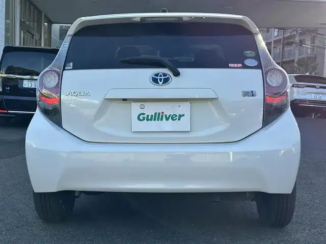 トヨタ アクア S 長崎県 2014(平26)年 16.5万km ライムホワイトパールクリスタルシャイン 純正ナビ/フルセグＴＶ/ＤＶＤ再生/ＥＴＣ/Bluetooth/バックカメラ/ステアリングスイッチ/電格ミラー/スマートキー/プッシュスタート/AAC