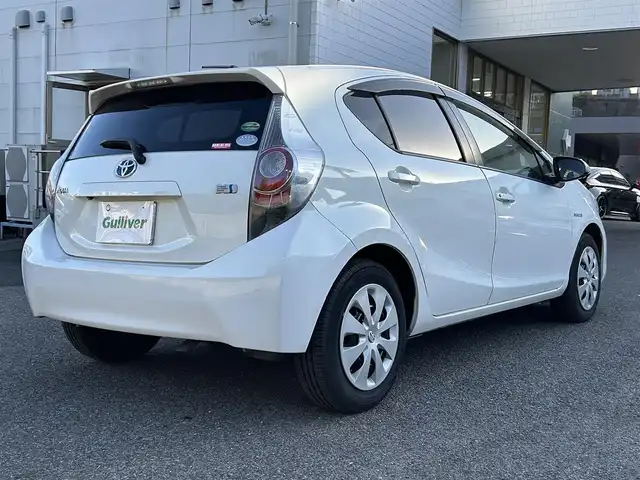 トヨタ アクア S 長崎県 2014(平26)年 16.5万km ライムホワイトパールクリスタルシャイン 純正ナビ/フルセグＴＶ/ＤＶＤ再生/ＥＴＣ/Bluetooth/バックカメラ/ステアリングスイッチ/電格ミラー/スマートキー/プッシュスタート/AAC