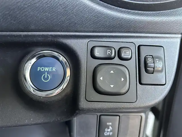 トヨタ アクア S 長崎県 2014(平26)年 16.5万km ライムホワイトパールクリスタルシャイン 純正ナビ/フルセグＴＶ/ＤＶＤ再生/ＥＴＣ/Bluetooth/バックカメラ/ステアリングスイッチ/電格ミラー/スマートキー/プッシュスタート/AAC