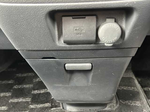 スズキ スペーシア カスタム XS 静岡県 2017(平29)年 2.5万km ムーンライトバイオレットPM 純正メモリナビ/・CD/・DVD/・フルセグＴＶ/・Bluetooth/・USB/・AM/・FM/主要装備/・両側パワスラ/・衝突軽減/・レーンキープ/・全方位カメラ/・ETC/・純正フロアマット/・シートヒーターD席/・ステリモ/・純正アルミホイール/・キセノンヘッドライト/・オートライト/・フォグランプ/・スマートキー/・プッシュスタート