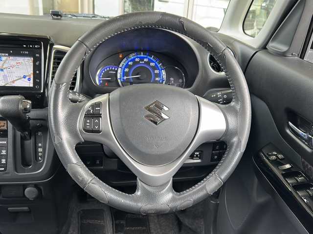 スズキ スペーシア カスタム XS 静岡県 2017(平29)年 2.5万km ムーンライトバイオレットPM 純正メモリナビ/・CD/・DVD/・フルセグＴＶ/・Bluetooth/・USB/・AM/・FM/主要装備/・両側パワスラ/・衝突軽減/・レーンキープ/・全方位カメラ/・ETC/・純正フロアマット/・シートヒーターD席/・ステリモ/・純正アルミホイール/・キセノンヘッドライト/・オートライト/・フォグランプ/・スマートキー/・プッシュスタート