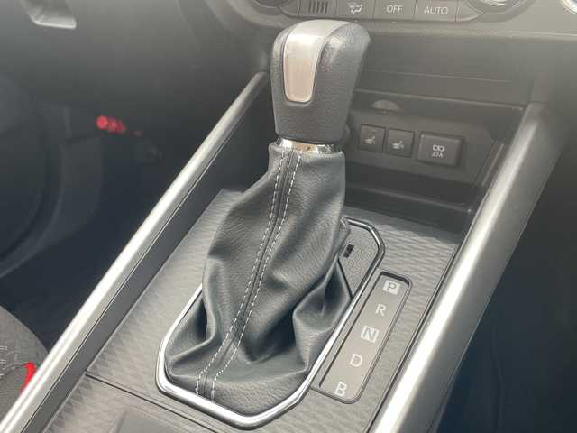 トヨタ ライズ Z 山口県 2022(令4)年 3.1万km ブラックマイカメタリック/シャイニングホワイトパール ワンオーナー　/バックカメラ　/純正９型ナビ　/FM/AM/CD/DVD/Bluetooth/フルセグTV/クリアランスソナー　/レーダークルーズコントロール　/純正フロアマット　/前席シートヒーター　/オートライト/オートマチックハイビーム/レーンキープアシスト　/衝突被害軽減ブレーキ　/ドライブレコーダー/ＥＴＣ