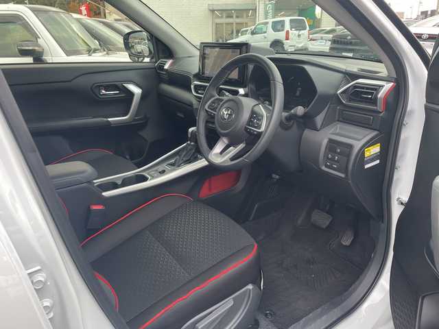 トヨタ ライズ Z 山口県 2022(令4)年 3.1万km ブラックマイカメタリック/シャイニングホワイトパール ワンオーナー　/バックカメラ　/純正９型ナビ　/FM/AM/CD/DVD/Bluetooth/フルセグTV/クリアランスソナー　/レーダークルーズコントロール　/純正フロアマット　/前席シートヒーター　/オートライト/オートマチックハイビーム/レーンキープアシスト　/衝突被害軽減ブレーキ　/ドライブレコーダー/ＥＴＣ