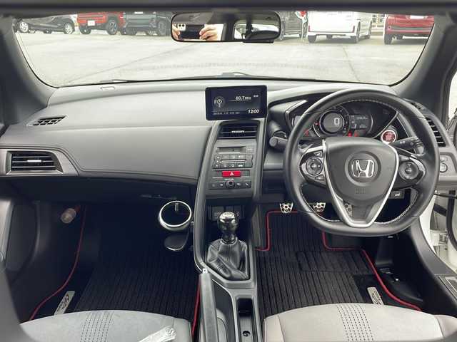 ホンダ Ｓ６６０ α 山口県 2015(平27)年 2.9万km プレミアムスターホワイトP 純正ディスプレイオーディオ/Bluetooth接続/クルーズコントロール/バックカメラ/スペアキー/ETC/ドライブレコーダー/純正フロアマット/純正16インチアルミホイール/プッシュスタート/フルセグテレビ