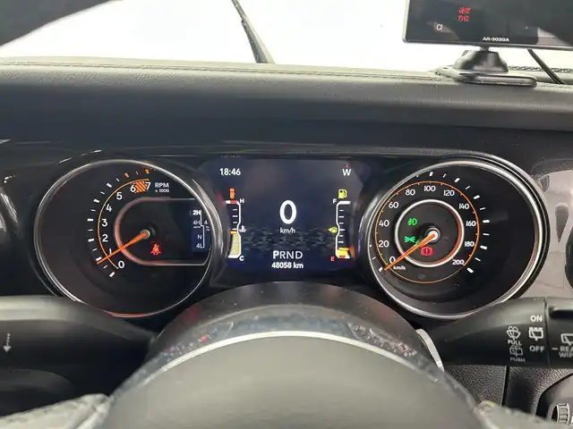クライスラー・ジープ ジープ ラングラー アンリミテッド アルティテュード 福井県 2020(令2)年 4.8万km ガンＭ 純正ナビ　/アルパインオーディオ/Ｂｌｕｅｔｏｏｔｈ接続/Ａｐｐｌｅ　ｃａｒ　ｐｌａｙ　/Ａｎｄｒｏｉｄ　Ａｕｔｏ　/パートタイム４ＷＤ　/ヒルディセントコントロール/黒革シート/サイドバイザー/シートヒーター　/ビルトインＥＴＣ２．０　/ＢＳＭ　/アダプティブクルーズコントロール　/ＬＥＤヘッド　/スペアキー/ステアリングヒーター　/純正ドラレコ　/フロントサイドバックモニター　/背面タイヤ