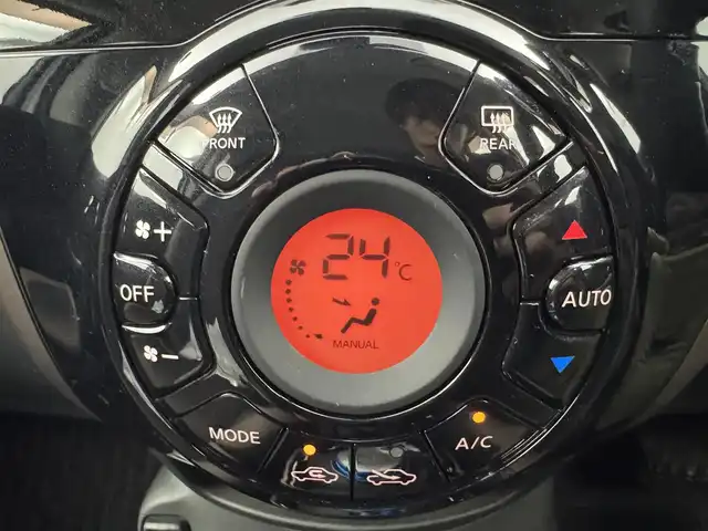 日産 ノート e－パワー メダリスト 愛知県 2017(平29)年 5.2万km ブリリアントホワイトパール 純正ナビ　/（フルセグ／ＢＴ／ＣＤ／ＤＶＤ）　/全方位モニター　/衝突軽減システム　/コーナーセンサー　/レーンキープアシスト　/ハーフレザーシート　/デジタルインナーミラー　/オートライト　/電動格納ミラー　/ドライブレコーダー　/ETC　/純正AW