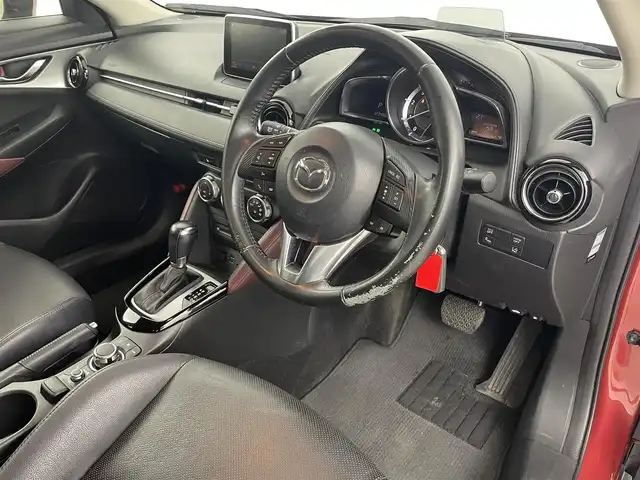 マツダ ＣＸ－３ XD ツーリング Lパッケージ 秋田県 2016(平28)年 12.4万km ソウルレッドプレミアムメタリック 4WD/i-ACTIVSENSE/・スマートシティブレーキサポート/・レーダークルーズコントロール/・誤発進抑制機能/・オートハイビーム/・車線逸脱警報/・ブラインドスポットモニター/純正ナビ/・型番:なし/・AM/FM/CD/DVD/BT/USB/AUX/フルセグTV/・バックカメラ/・前方ドライブレコーダー/・ETC/プッシュスタート/・スマートキー/・スペアキー/革巻きステアリング/・ステアリングスイッチ/・チルト式ステアリング/・パドルシフト/アイドリングストップ/LEDヘッドライト/・オートライト/・フォグランプ/レザーシート/・シートヒーター/ドアバイザー