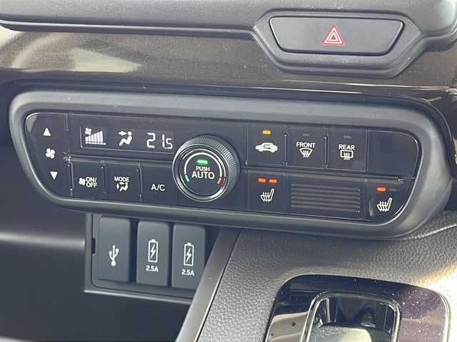 ホンダ Ｎ ＢＯＸ L 山口県 2022(令4)年 1.7万km プレミアムアイボリーパールⅡ 純正SDナビ　【VXM-225Ci】/・Bluetooth接続/・DVD再生機能有/バックカメラ/ドライブレコーダー/ビルトインETC/ホンダセンシング/・衝突軽減ブレーキ/・誤発進抑制機能/・後方誤発進抑制機能/・歩行者事故低減ステアリング/・アダプティブクルーズコントロール/・車線維持支援システム/・路外逸脱抑制機能/・先行車発進お知らせ機能/・標識認識機能/・ソナーセンサー/USB入力端子/シートヒーター/チップアップシート/スマートキー/プッシュスタート/スペアキー1本/両側パワースライドドア/ドアバイザー/ウィンカーミラー/取扱説明書