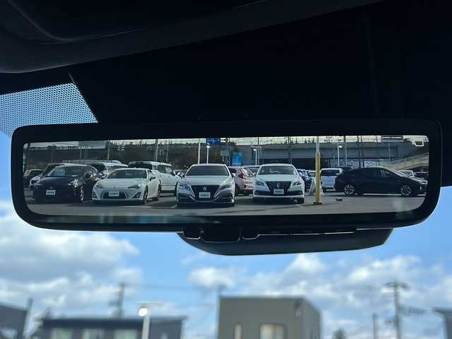 トヨタ プリウス Z 山形県 2024(令6)年 1.5万km プラチナホワイトパールマイカ 禁煙車/４WD/トヨタセーフティセンス/クルーズコントロール/ブラインドスポットモニター/レーンキープアシスト/横滑り防止装置/全方位カメラ/デジタルインナーミラー/前後コーナーセンサー/オートマチックハイビーム/純正ナビ/（Bluetooth/フルセグ/AM/FM/USB)/置くだけ充電/ステアリングスイッチ/ステアリングヒーター/レザーシート/D席パワーシート/前席シートヒーター・エアシート/スマートキー×２/ビルトインETC/純正フロアマット/電動格納ミラー/ドアバイザー/純正アルミホイール/LEDヘッドライト/フォグランプ