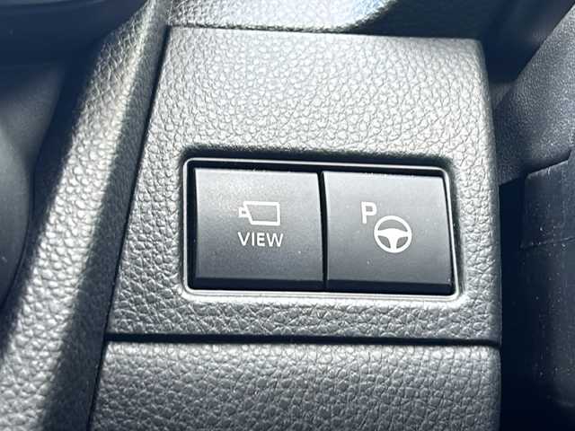 トヨタ プリウス Z 山形県 2024(令6)年 1.5万km プラチナホワイトパールマイカ 禁煙車/４WD/トヨタセーフティセンス/クルーズコントロール/ブラインドスポットモニター/レーンキープアシスト/横滑り防止装置/全方位カメラ/デジタルインナーミラー/前後コーナーセンサー/オートマチックハイビーム/純正ナビ/（Bluetooth/フルセグ/AM/FM/USB)/置くだけ充電/ステアリングスイッチ/ステアリングヒーター/レザーシート/D席パワーシート/前席シートヒーター・エアシート/スマートキー×２/ビルトインETC/純正フロアマット/電動格納ミラー/ドアバイザー/純正アルミホイール/LEDヘッドライト/フォグランプ