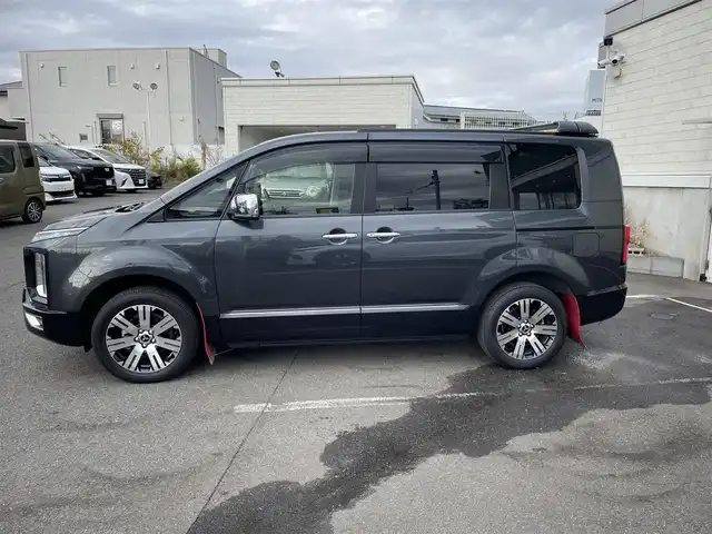 三菱 デリカＤ：５ P 神奈川県 2022(令4)年 1.6万km グレー