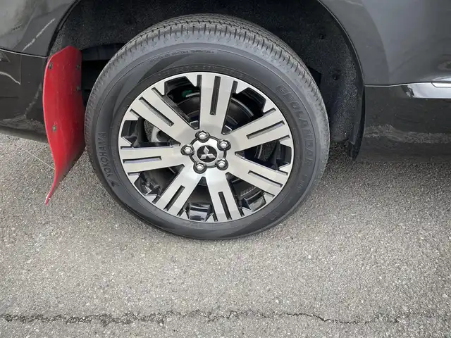 三菱 デリカＤ：５ P 神奈川県 2022(令4)年 1.6万km グレー