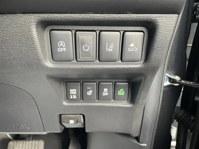 三菱 デリカＤ：５ P 神奈川県 2022(令4)年 1.6万km グレー