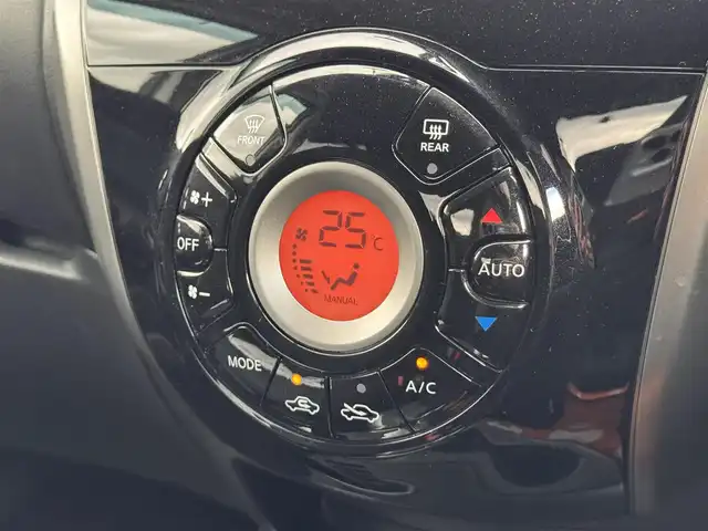 日産 ノート X DIG－S 奈良県 2013(平25)年 3.4万km ブリリアントホワイトパール 純正７インチナビ(MM113D-W)/（フルセグ／ＢＴ）/バックカメラ/アイドリングストップ/電動格納ミラー/前後ドライブレコーダー（ZDR016）/純正ホイールキャップ/プッシュスタート/保証書/取り扱い説明書/スペアキーＸ１