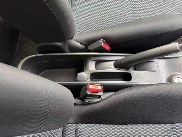 日産 ノート X DIG－S 奈良県 2013(平25)年 3.4万km ブリリアントホワイトパール 純正７インチナビ(MM113D-W)/（フルセグ／ＢＴ）/バックカメラ/アイドリングストップ/電動格納ミラー/前後ドライブレコーダー（ZDR016）/純正ホイールキャップ/プッシュスタート/保証書/取り扱い説明書/スペアキーＸ１