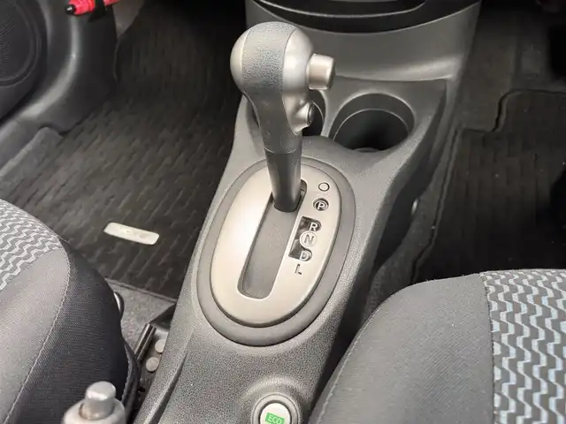 日産 ノート X DIG－S 奈良県 2013(平25)年 3.4万km ブリリアントホワイトパール 純正７インチナビ(MM113D-W)/（フルセグ／ＢＴ）/バックカメラ/アイドリングストップ/電動格納ミラー/前後ドライブレコーダー（ZDR016）/純正ホイールキャップ/プッシュスタート/保証書/取り扱い説明書/スペアキーＸ１