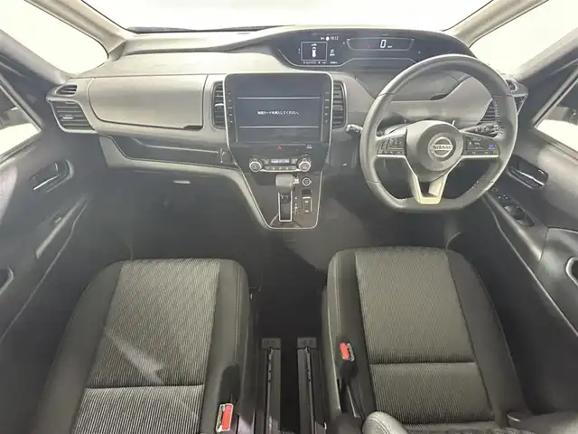 日産 セレナ ハイウェイスター V 佐賀県 2022(令4)年 1.7万km マルーンレッド 純正9インチディーラーオプションナビ/アラウンドビューモニター/バックモニター/デジタルインナーミラー/ブラインドスポットモニター/プロパイロット/両側パワースライドドア/左側ハンズフリースライドドア/電動パーキングブレーキ/アイドリングストップ/ETC/ステアリングスイッチ/純正フロアマット/純正ドアバイザー/純正15インチアルミホイール