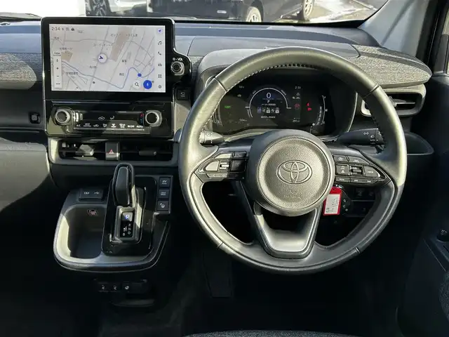 トヨタ シエンタ ハイブリッド Z 福島県 2024(令6)年 0.8万km プラチナホワイトパールマイカ トヨタセーフティセンス/プリクラッシュセーフティ/レーントレーシングアシスト/レーンディパーチャーアラート/レーダークルーズコントロール/アダプティブハイビームシステム/ロードサインアシスト/ドライバー異常時対応システム/アクティブドライビングアシスト/発進遅れ告知/純正ディスプレイオーディオ/【USB/BT/TV/Miracast/ナビ機能】/パノラミックビューモニター/両側電動スライドドア/ビルトインETC2.0/前席シートヒーター/ステアリングヒーター/パーキングサポート/ブラインドスポットモニター/LEDオートライト/リアドアサンシェード/純正ドアバイザー