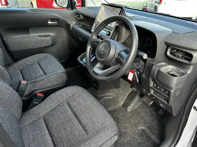 トヨタ シエンタ ハイブリッド Z 福島県 2024(令6)年 0.8万km プラチナホワイトパールマイカ トヨタセーフティセンス/プリクラッシュセーフティ/レーントレーシングアシスト/レーンディパーチャーアラート/レーダークルーズコントロール/アダプティブハイビームシステム/ロードサインアシスト/ドライバー異常時対応システム/アクティブドライビングアシスト/発進遅れ告知/純正ディスプレイオーディオ/【USB/BT/TV/Miracast/ナビ機能】/パノラミックビューモニター/両側電動スライドドア/ビルトインETC2.0/前席シートヒーター/ステアリングヒーター/パーキングサポート/ブラインドスポットモニター/LEDオートライト/リアドアサンシェード/純正ドアバイザー