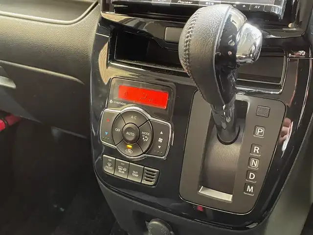 スズキ ソリオ バンディット HV MV 岩手県 2019(令1)年 6.6万km クラレットレッドメタリック/ブラック2トーンルーフ ４WD/全方位カメラ　/両側パワースライドドア/パドルシフト/シートヒーター/クルーズコントロール/レーンアシスト/コーナーセンサー/デュアルカメラブレーキサポート/純正ナビ（CD DVD Bluetooth USB AM FM フルセグ）/ドライブレコーダー/ETC/横滑り防止装置/LEDヘッドライト/ステアリングスイッチ/ロールサンシェード/シートバックテーブル/フォグランプ
