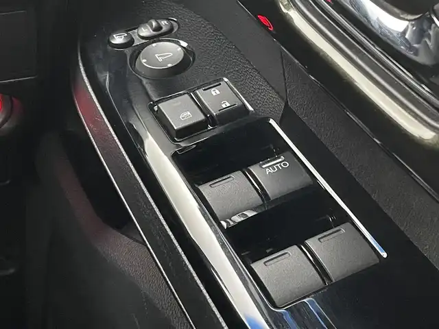 ホンダ Ｎ ＢＯＸ カスタム G EX ホンダセンシング 茨城県 2018(平30)年 9.2万km プレミアムグラマラスブロンズP 純正ナビ［VXU-185NBi］/・フルセグ再生可/バックカメラ/片側電動スライドドア/Honda SENSING/・衝突軽減ブレーキ/・誤発進抑制機能/・後方誤発進抑制機能/・歩行者事故低減ステアリング/・路外逸脱抑制機能/・アダプティブクルーズコントロール/・車線維持支援システム/・オートハイビーム、/・先行車発進お知らせ機能/・標識認識機能/純正14インチAW/純正フロアマット/ビルトインETC