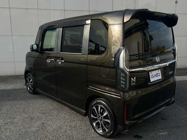 ホンダ Ｎ ＢＯＸ カスタム G EX ホンダセンシング 埼玉県 2018(平30)年 9.2万km プレミアムグラマラスブロンズP (株)IDOMが運営する【じしゃロン熊谷店】の自社ローン専用車両になりますこちらは現金またはオートローンご利用時の価格です。自社ローンご希望の方は別途その旨お申付け下さい/純正ナビ［VXU-185NBi］/（フルセグTV/Bluetooth/CD/DVD/AM/FM）/バックカメラ/ビルトインETC/片側パワースライドドア/Honda SENSING/・衝突軽減ブレーキ/・誤発進抑制機能/・後方誤発進抑制機能/・路外逸脱抑制機能/・クルーズコントロール/・車線維持支援システム/・オートハイビーム/・先行車発進お知らせ機能/純正14インチAW/純正フロアマット/ロールサンシェード/ステアリングスイッチ