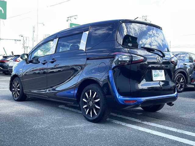 トヨタ シエンタ ハイブリッド X 徳島県 2016(平28)年 6.1万km ブラックマイカ 7.7型社外SDナビ　MAX775W/（BT/フルセグ/DISC）/バックカメラ/LEDヘッドライト/SMACK15インチアルミホイール/片側電動スライドドア/D/N席シートヒーター/ドライブレコーダー/リモコンキー/スペアキー/オートライト/ダブルエアバック/盗難防止装置/取扱説明書/新車時保証書