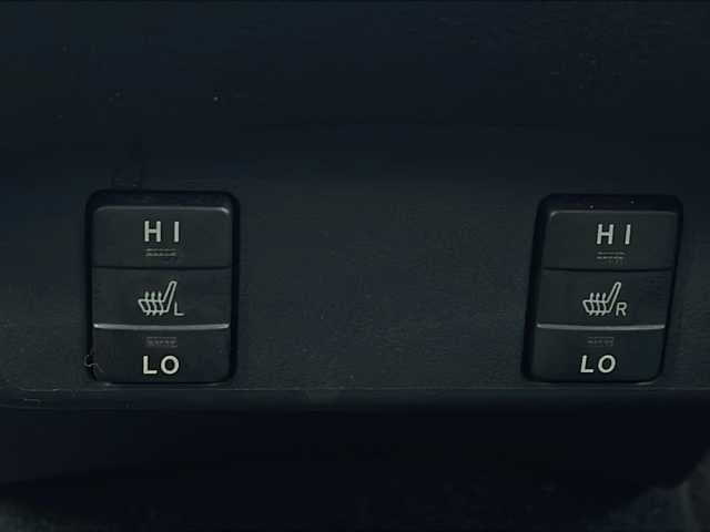 トヨタ シエンタ ハイブリッド X 徳島県 2016(平28)年 6.1万km ブラックマイカ 7.7型社外SDナビ　MAX775W/（BT/フルセグ/DISC）/バックカメラ/LEDヘッドライト/SMACK15インチアルミホイール/片側電動スライドドア/D/N席シートヒーター/ドライブレコーダー/リモコンキー/スペアキー/オートライト/ダブルエアバック/盗難防止装置/取扱説明書/新車時保証書