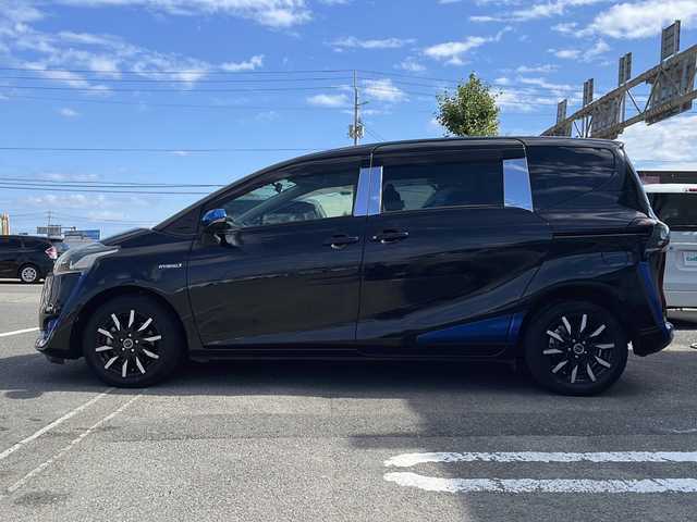 トヨタ シエンタ ハイブリッド X 徳島県 2016(平28)年 6.1万km ブラックマイカ 7.7型社外SDナビ　MAX775W/（BT/フルセグ/DISC）/バックカメラ/LEDヘッドライト/SMACK15インチアルミホイール/片側電動スライドドア/D/N席シートヒーター/ドライブレコーダー/リモコンキー/スペアキー/オートライト/ダブルエアバック/盗難防止装置/取扱説明書/新車時保証書