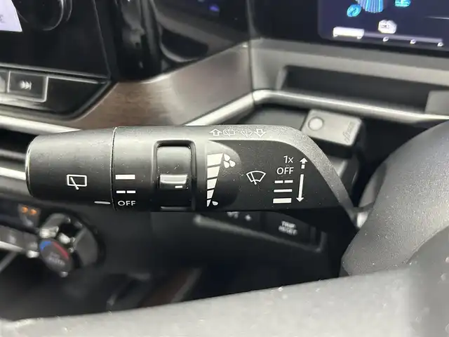 日産 オーラ G レザーエディション 熊本県 2023(令5)年 5.4万km ピュアホワイトパール / スーパーブラック 2トーン 禁煙車　/ＢＯＳＥサウンド　/純正ナビ（ＡｐｐｌＣａｒＰｌａｙ・ＢＴ・フルセグ・ＵＳＢ・HDMI）/アラウンドビューモニター/純正前後ドライブレコーダー（DH5-S）　/ビルトインＥＴＣ２．０　/プロパイロット/衝突軽減ブレーキ/横滑り防止/ブラインドスポットモニター/前席シートヒーター　/ステアリングヒーター/前後クリアランスソナー/デジタルインナーミラー/置くだけ充電/純正フロアマット/純正17インチAW/オートライト/オートマチックハイビーム/LEDヘッドライト/フォグライト/スマートキー/プッシュスタート/スペアキー1本