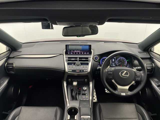 レクサス ＮＸ 300h Fスポーツ 宮崎県 2019(令1)年 4.5万km レッドマイカクリスタルシャイン 純正ナビ/Ｂｌｕｅｔｏｏｔｈ　/パノラマルーフ/レーダークルーズ/パワーバックドア/黒革レザーシート/Ｄ／Ｎパワーシート　/Ｄ／Ｎ席シートヒーター、シートエアー/メモリーシート/バックカメラ/コーナセンサー/ドライブレコーダー/パドルシフト/ハンドルリモコン/ハンドルヒーター/ビルトインETC