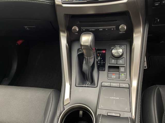 レクサス ＮＸ 300h Fスポーツ 宮崎県 2019(令1)年 4.5万km レッドマイカクリスタルシャイン 純正ナビ/Ｂｌｕｅｔｏｏｔｈ　/パノラマルーフ/レーダークルーズ/パワーバックドア/黒革レザーシート/Ｄ／Ｎパワーシート　/Ｄ／Ｎ席シートヒーター、シートエアー/メモリーシート/バックカメラ/コーナセンサー/ドライブレコーダー/パドルシフト/ハンドルリモコン/ハンドルヒーター/ビルトインETC