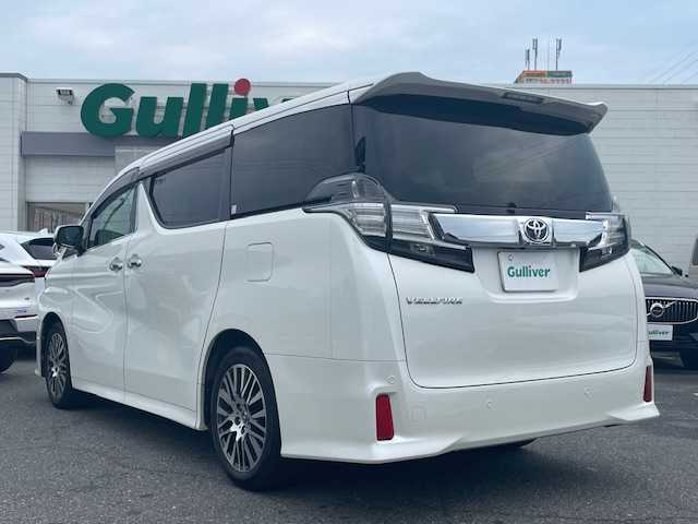 トヨタ ヴェルファイア Z Gエディション 三重県 2016(平28)年 6.7万km ホワイトパールクリスタルシャイン メーカーオプション/・レーダークルーズコントロール/・インテリジェントクリアランスソナー/・プリクラッシュセーフティシステム/1オーナー/純正11型フリップダウンモニター/純正10型SDナビ/フルセグTV/【CD/DVD/SD/Bluetooth】/バックカメラ/ビルトインETC/両側パワースライドドア/ハーフレザーシート/D/N席パワーシート/2列目エグゼクティブパワーシート/パワーバックドア/サンシェード/ステアリングヒーター/オートライト/LEDヘッドランプ/LEDフロントフォグランプ/235/50R18インチ純正AW/プッシュスタート/スマートキー/スペアキー/純正フロアマット