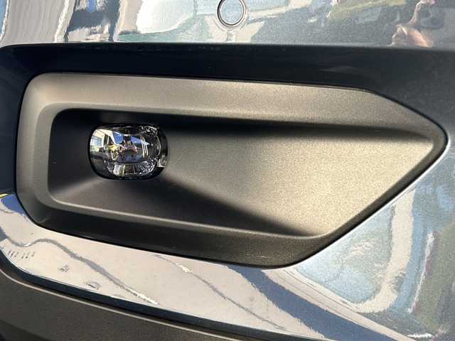 ボルボ ＸＣ４０ B4 AWD インスクリプション 愛知県 2021(令3)年 2万km デニムブルーメタリック 登録時走行距離19719km/ワンオーナー/4WD/純正HDDナビ/(FM.Bluetooth.TV）/全方位カメラ/自動駐車/自動発進/アイドリングストップ/ウィンカーミラー/フォグランプ/オットマン/クルーズコントロール/プッシュスタート/パワーバックドア/全席シートヒーター/ステアリングヒーター/ETC/保証書/取扱説明書