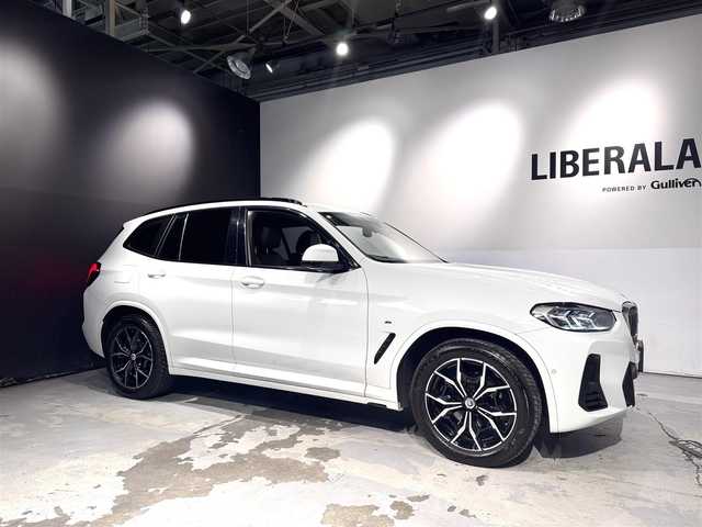 ＢＭＷ ＢＭＷ Ｘ３ 20d xDrive Mスポーツ 道央・札幌 2023(令5)年 6.4万km アルピンホワイトⅢ BMWライブ・コックピット・プロフェッショナル/・BMWカーブド・ディスプレイ/・12.3インチマルチ・ディスプレイ・メーターパネル/・14.9インチワイド・コントロール・ディスプレイ（タッチパネル機能付）/・ARビュー/・ナビゲーションシステム/・BMWインテリジェント・パーソナル・アシスタント/　（AI音声会話システム）/・スマートフォン・インテグレーション/アンビエント/１２V電源ソケット/インタラクション・バー/ラゲージエリアカバー/harman/kardonサウンド/3ゾーン・オートマッチク・エアコンディショナー（マイクロファイター付き）/・運転席＆助手席独立温度調節機能/・後席用独立温度調節機能/・後席用エア・アウトレット/・パーキング・ベンチレーション/ラジオ/地上デジタルTVチューナー/USBオーディオ・インターフェイス/Bluetoothインターフェイス/Mスポーツ・レザー・ステアリング・ホイール/Mアンソラジット・ルーフ・ランニング/照明付バニティ・ミラー
