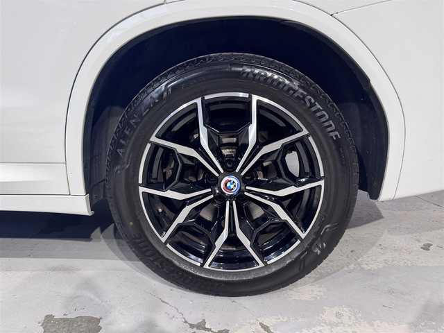 ＢＭＷ ＢＭＷ Ｘ３ 20d xDrive Mスポーツ 道央・札幌 2023(令5)年 6.4万km アルピンホワイトⅢ BMWライブ・コックピット・プロフェッショナル/・BMWカーブド・ディスプレイ/・12.3インチマルチ・ディスプレイ・メーターパネル/・14.9インチワイド・コントロール・ディスプレイ（タッチパネル機能付）/・ARビュー/・ナビゲーションシステム/・BMWインテリジェント・パーソナル・アシスタント/　（AI音声会話システム）/・スマートフォン・インテグレーション/アンビエント/１２V電源ソケット/インタラクション・バー/ラゲージエリアカバー/harman/kardonサウンド/3ゾーン・オートマッチク・エアコンディショナー（マイクロファイター付き）/・運転席＆助手席独立温度調節機能/・後席用独立温度調節機能/・後席用エア・アウトレット/・パーキング・ベンチレーション/ラジオ/地上デジタルTVチューナー/USBオーディオ・インターフェイス/Bluetoothインターフェイス/Mスポーツ・レザー・ステアリング・ホイール/Mアンソラジット・ルーフ・ランニング/照明付バニティ・ミラー
