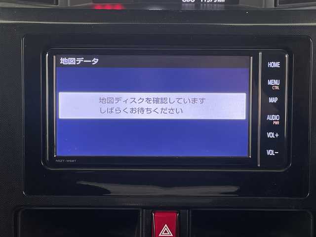 トヨタ タンク G 埼玉県 2019(平31)年 1.2万km ブラックマイカメタリック 純正ナビ　NSZT-W68T/(Bluetooth/CD/DVD/AM/FM)/地デジワンセグ/バックカメラ/前方ドライブレコーダー/ETC/クルーズコントロール/衝突軽減ブレーキ/オートマチックハイビーム/クリアランスソナー/アイドリングストップ/両側パワースライドドア/ロールサンシェード/ウィンカー・電動格納ミラー/社外フロアマット/純正ドアバイザー