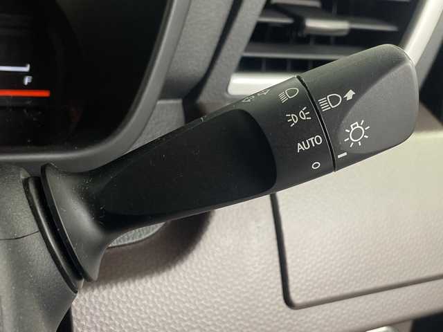 トヨタ タンク G 埼玉県 2019(平31)年 1.2万km ブラックマイカメタリック 純正ナビ　NSZT-W68T/(Bluetooth/CD/DVD/AM/FM)/地デジワンセグ/バックカメラ/前方ドライブレコーダー/ETC/クルーズコントロール/衝突軽減ブレーキ/オートマチックハイビーム/クリアランスソナー/アイドリングストップ/両側パワースライドドア/ロールサンシェード/ウィンカー・電動格納ミラー/社外フロアマット/純正ドアバイザー