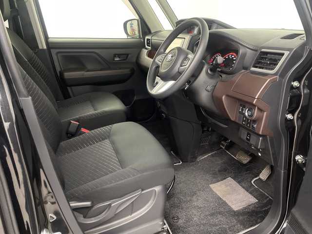 トヨタ タンク G 埼玉県 2019(平31)年 1.2万km ブラックマイカメタリック 純正ナビ　NSZT-W68T/(Bluetooth/CD/DVD/AM/FM)/地デジワンセグ/バックカメラ/前方ドライブレコーダー/ETC/クルーズコントロール/衝突軽減ブレーキ/オートマチックハイビーム/クリアランスソナー/アイドリングストップ/両側パワースライドドア/ロールサンシェード/ウィンカー・電動格納ミラー/社外フロアマット/純正ドアバイザー