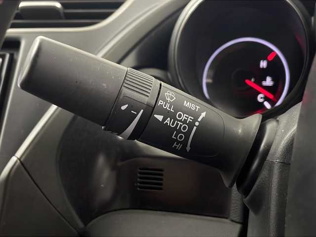 ホンダ シビック タイプR 埼玉県 2016(平28)年 11.8万km チャンピオンシップホワイト 社外ナビ　/　ＡＭ／ＦＭ／ＣＤ／ＤＶＤ／ＢＴ　/バックカメラ　/クルーズコントロール　/ＥＴＣ２．０　/純正１９インチアルミホイール　/純正フロアマット　/ＬＥＤヘッドライト　/オートライト　/横滑り防止システム/アイドリングストップ/プッシュスタート/スマートキー