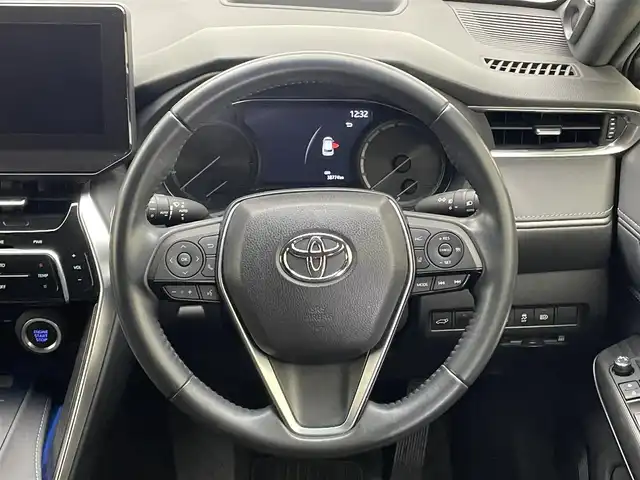 トヨタ ハリアー Z 兵庫県 2021(令3)年 3.9万km ホワイトパールクリスタルシャイン 純正コネクトナビ/フルセグ BT USB/JBLプレミアムサウンド/パノラミックビューモニター/レーダークルーズコントロール/プリクラッシュセーフティー/クリアランスソナー/LKA/パワーバックドア/ハーフレザーシート/パワーシート/LEDヘッドライト/オートライト/オートハイビーム/デジタルインナーミラー/ドライブレコーダー/純正19インチアルミホイール/スマートキー/スペアキー