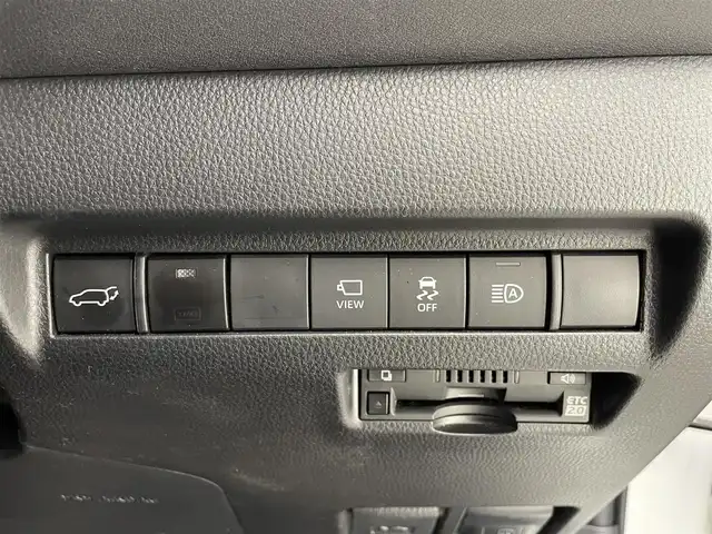 トヨタ ハリアー Z 兵庫県 2021(令3)年 3.9万km ホワイトパールクリスタルシャイン 純正コネクトナビ/フルセグ BT USB/JBLプレミアムサウンド/パノラミックビューモニター/レーダークルーズコントロール/プリクラッシュセーフティー/クリアランスソナー/LKA/パワーバックドア/ハーフレザーシート/パワーシート/LEDヘッドライト/オートライト/オートハイビーム/デジタルインナーミラー/ドライブレコーダー/純正19インチアルミホイール/スマートキー/スペアキー