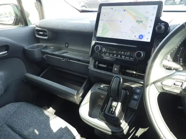 トヨタ シエンタ ハイブリッド Z 千葉県 2022(令4)年 3.2万km スカーレットメタリック Toyota Safety Sense/・プリクラッシュセーフティ/・レーンディパーチャーアラート/・オートハイビーム/両側パワースライドドア/天井サーキュレーター/純正コネクトナビ/地デジTV/【Bluetooth接続】/パノラミックビューモニター/ドライブレコーダー/革巻きステアリング/ステアリングスイッチ/ETC（2.0）/LEDヘッドライト/フォグライト/ウインカーミラー/クリアランスソナー/サイド/カーテンエアバッグ/スマートキー