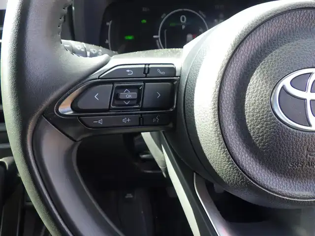 トヨタ シエンタ ハイブリッド Z 千葉県 2022(令4)年 3.2万km スカーレットメタリック Toyota Safety Sense/・プリクラッシュセーフティ/・レーンディパーチャーアラート/・オートハイビーム/両側パワースライドドア/天井サーキュレーター/純正コネクトナビ/地デジTV/【Bluetooth接続】/パノラミックビューモニター/ドライブレコーダー/革巻きステアリング/ステアリングスイッチ/ETC（2.0）/LEDヘッドライト/フォグライト/ウインカーミラー/クリアランスソナー/サイド/カーテンエアバッグ/スマートキー